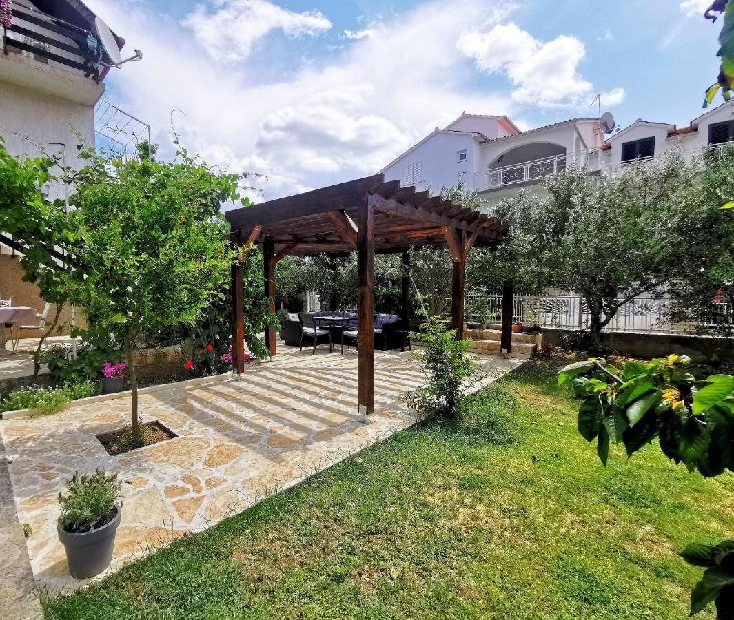 Apartments Marijana โวดีเซ ภายนอก รูปภาพ